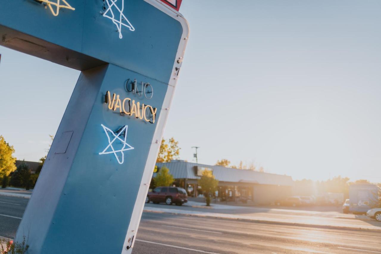 Sapphire Motel Midtown Bozeman Exterior photo